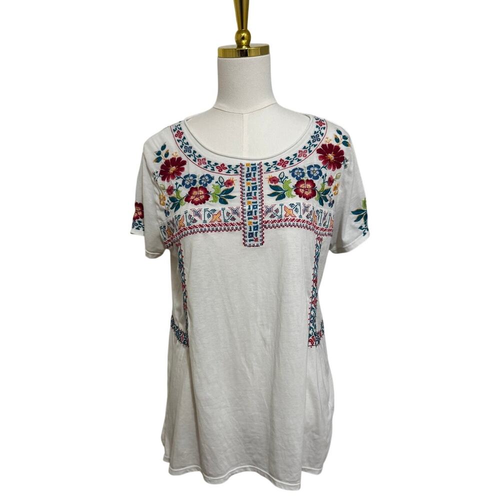 Johnny Was Los Angeles Joy Love Light Embroidered Floral Tee Top Boho White Med